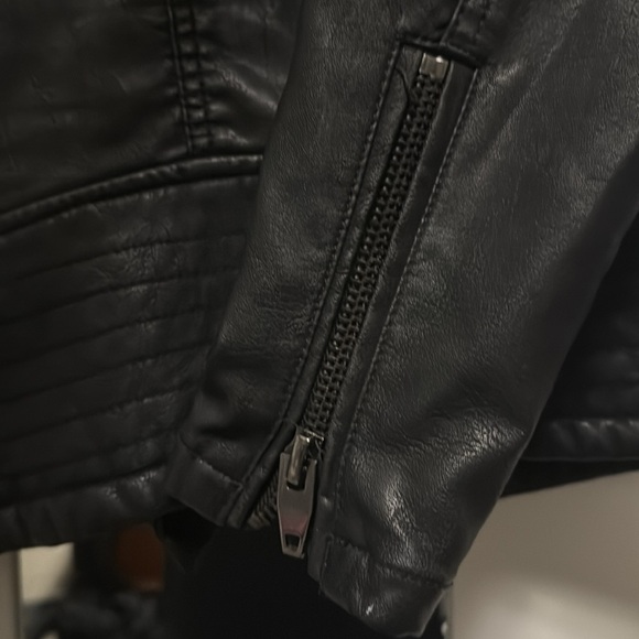 Faux leather jacket - Picture 4 of 5